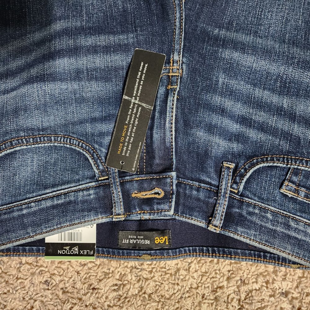 Lee Mid Rise Regular Fit Capri - Picture 3 of 5